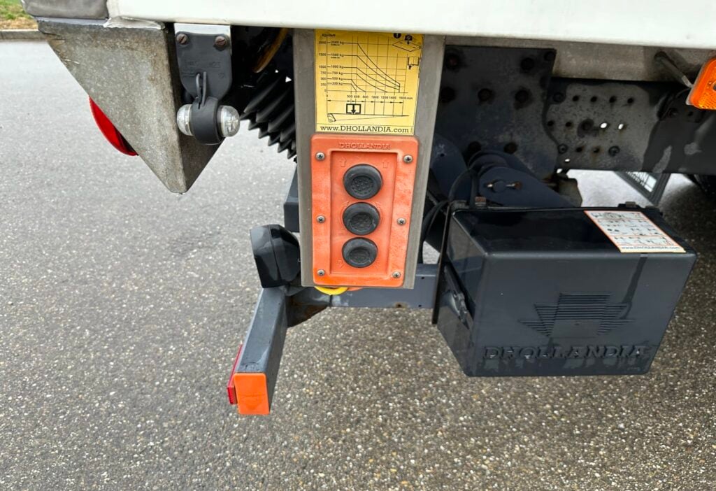 Renault Midlum 300-18H 4x2 KK + HB