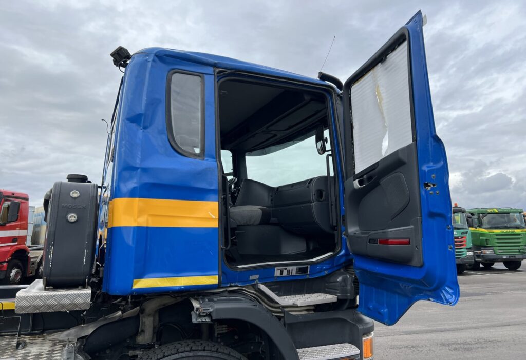 2015 Scania G410 LB 8x4 Hakengerät *Kabine defekt*