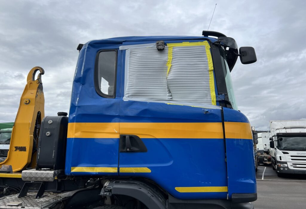 2015 Scania G410 LB 8x4 Hakengerät *Kabine defekt*