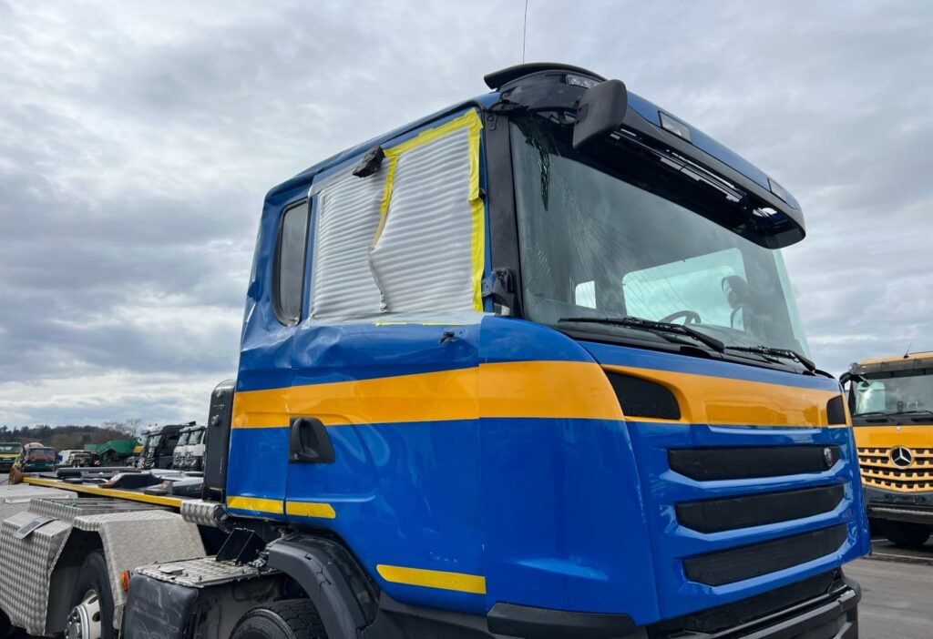 2015 Scania G410 LB 8x4 Hakengerät *Kabine defekt*