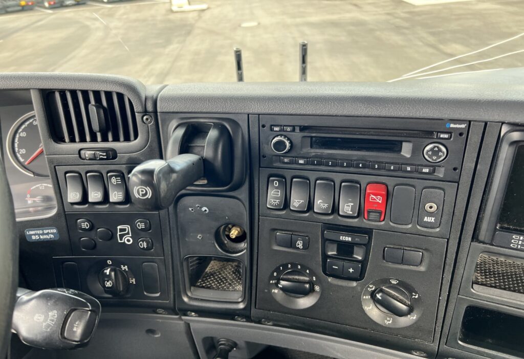 2015 Scania G410 LB 8x4 Hakengerät *Kabine defekt*