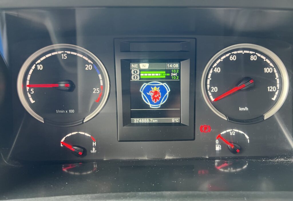 2015 Scania G410 LB 8x4 Hakengerät *Kabine defekt*