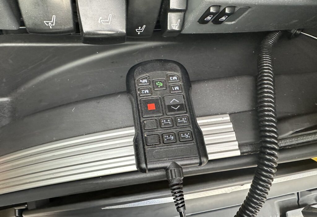 (D) 2015 Scania P360 LB 6x2 4MNB Kehrichtwagen