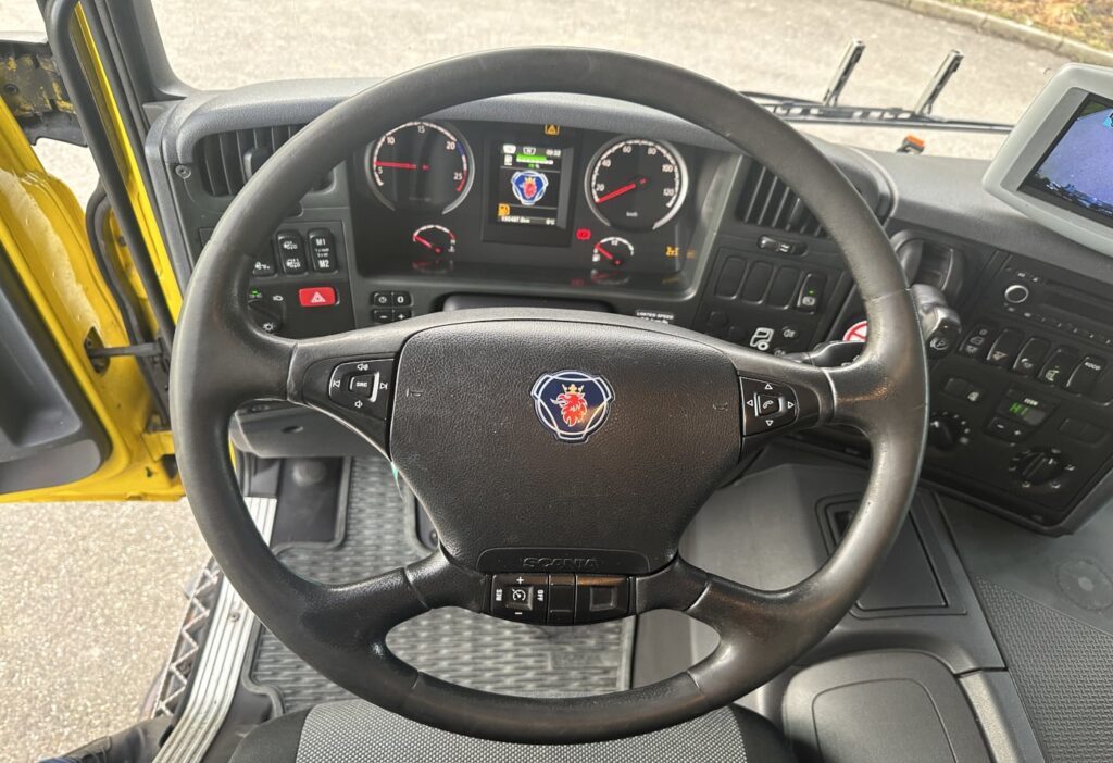 (D) 2015 Scania P360 LB 6x2 4MNB Kehrichtwagen