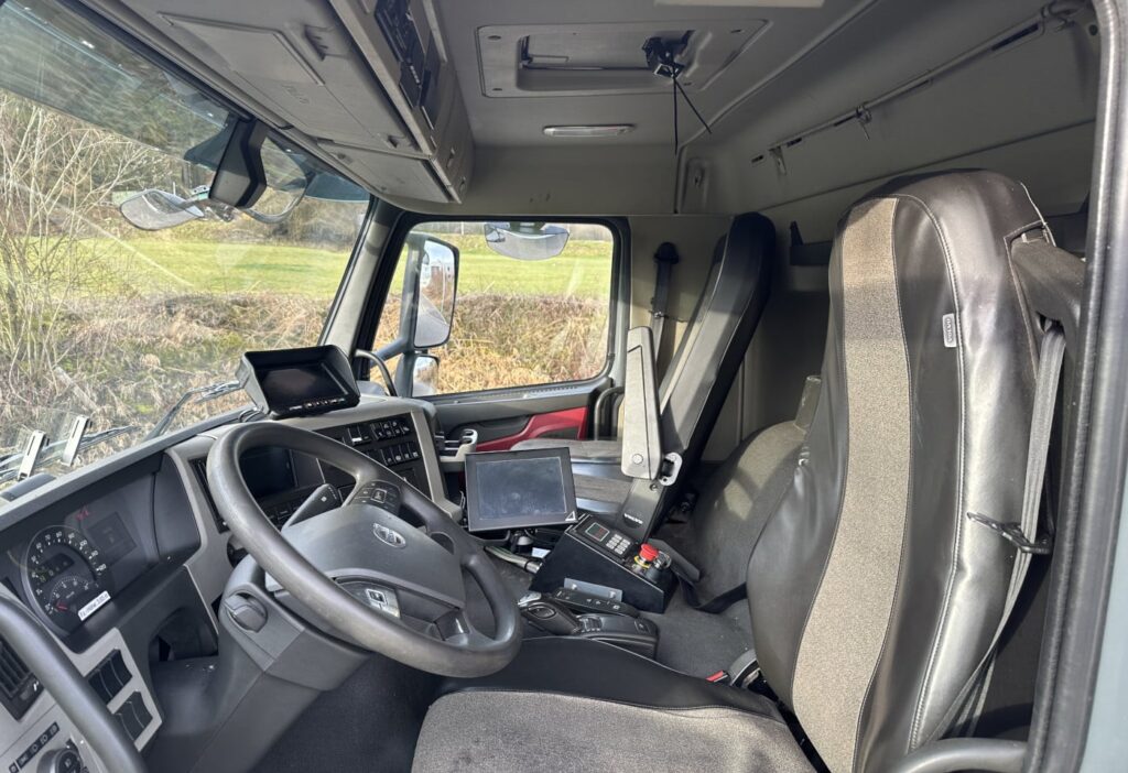 2016 Volvo FM-330 6x2R Kehrichtwagen