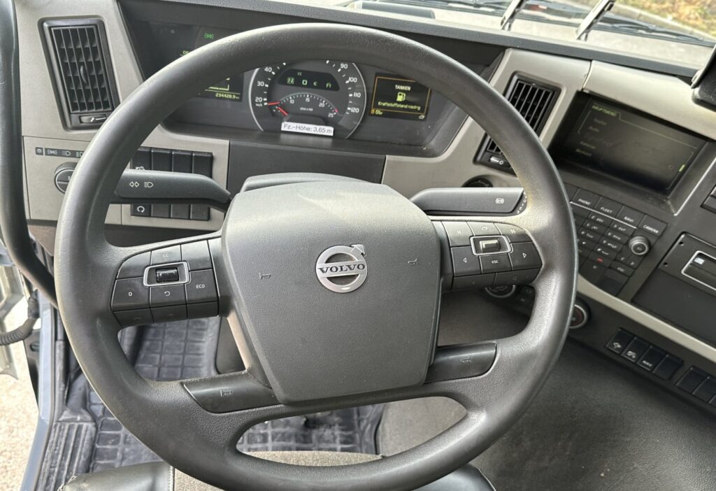 2016 Volvo FM-330 6x2R Kehrichtwagen