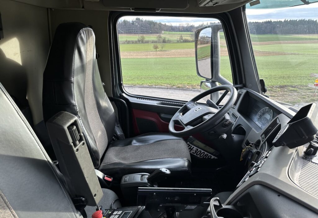 2016 Volvo FM-330 6x2R Kehrichtwagen