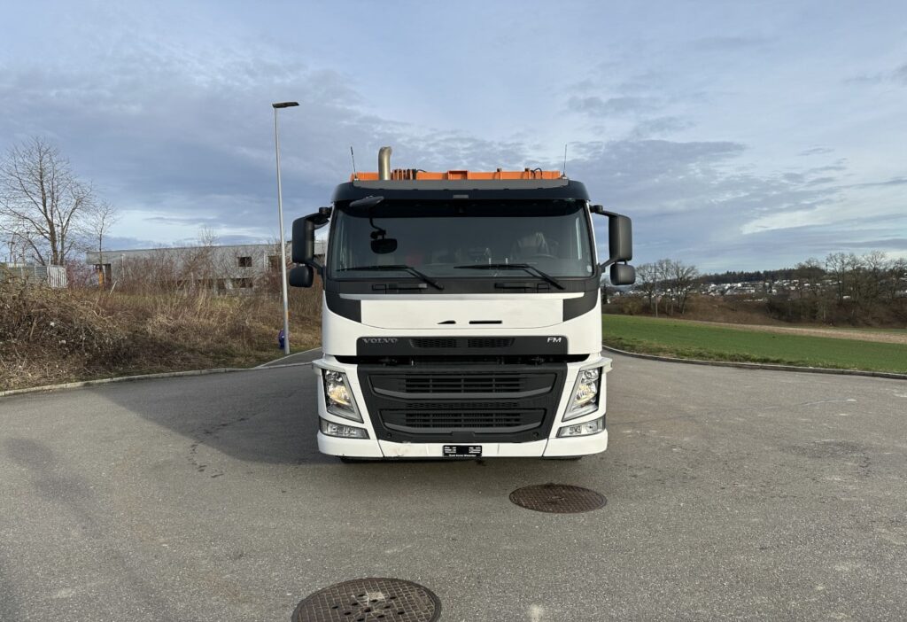 2016 Volvo FM-330 6x2R Kehrichtwagen