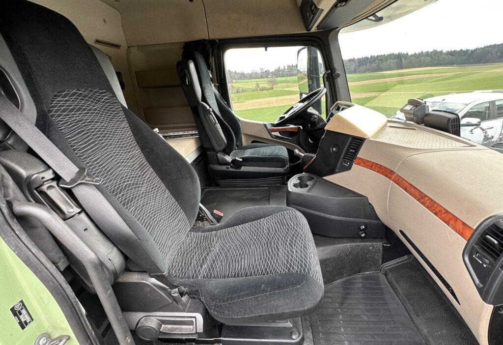 2018 Mercedes-Benz Actros 1842 4x2 Chassis-Kabine