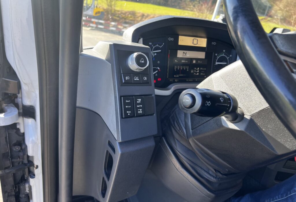 2015 Renault T460 4x2 SZM