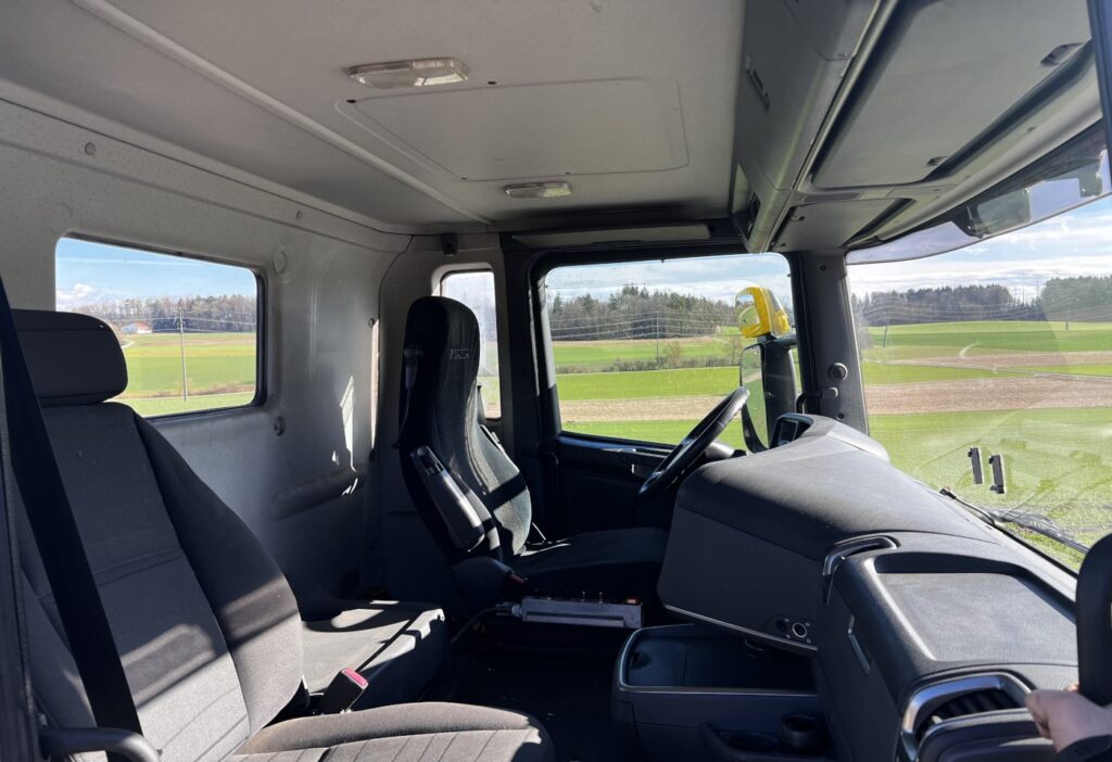 (D) 2013 Scania R480 10x4 Kettengerät