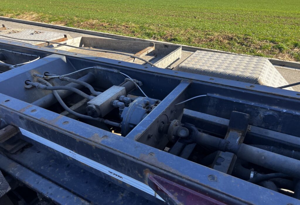 (D) 2013 Scania R480 10x4 Kettengerät