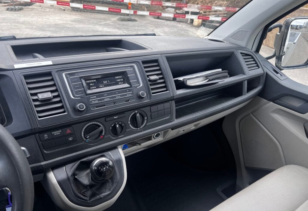 2016 VW T6 Transporter Brücke