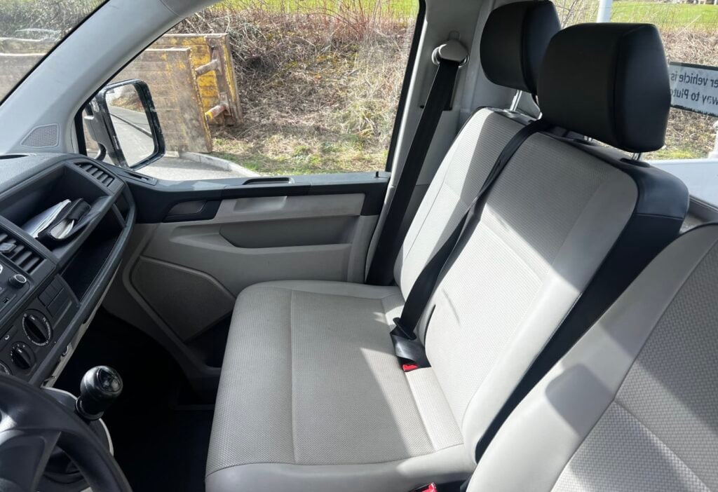 2016 VW T6 Transporter Brücke
