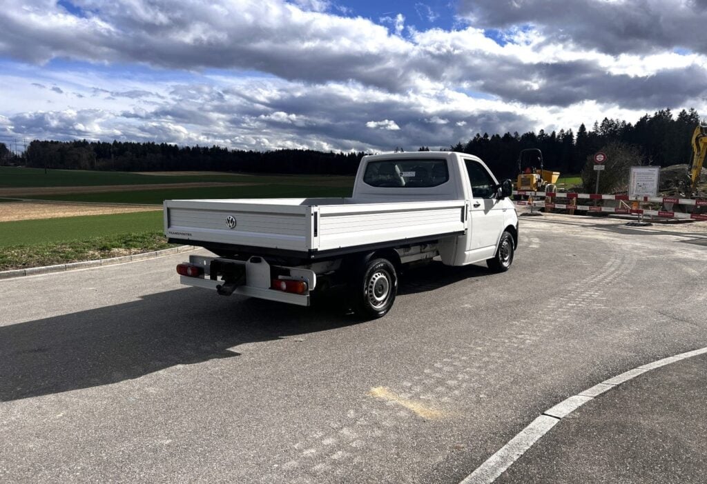 2016 VW T6 Transporter Brücke