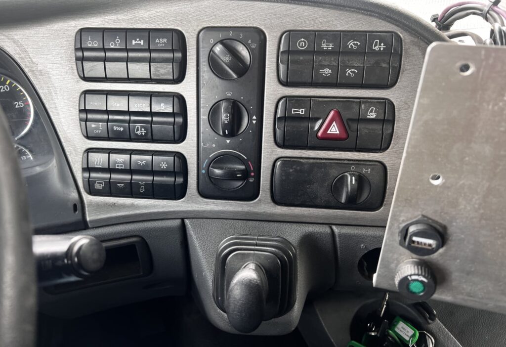 2012 Mercedes-Benz Actros 2541 6x2*4 Chassis-Kabine