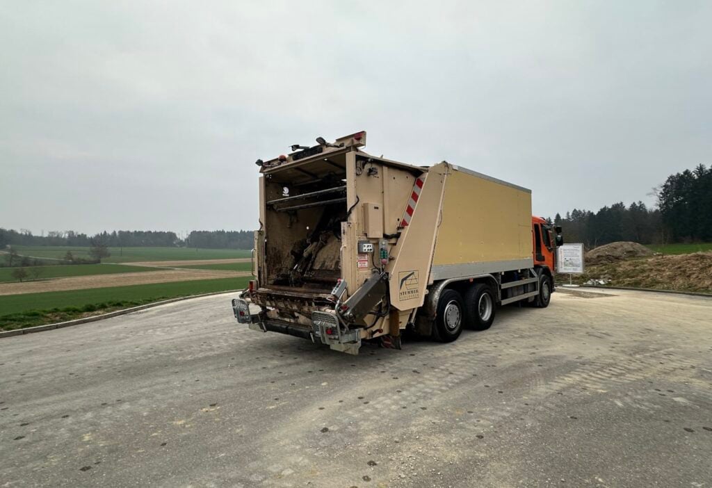 2011 Renault Premium 3880 6x2 Kehrichtwagen