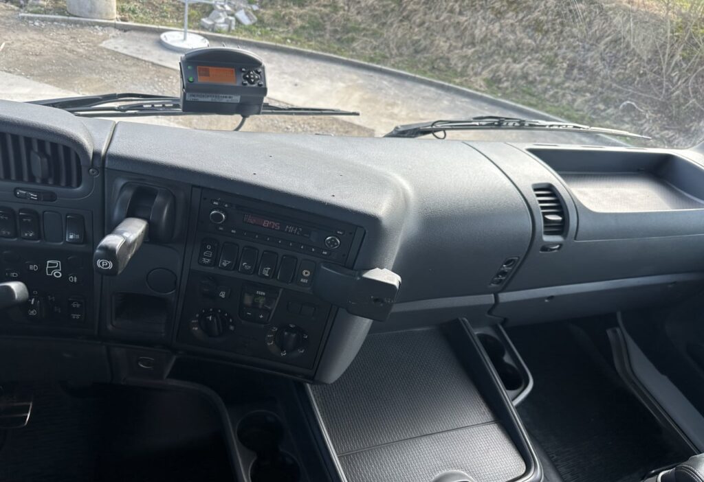(D) 2011 Scania R500 10x4 3-SK