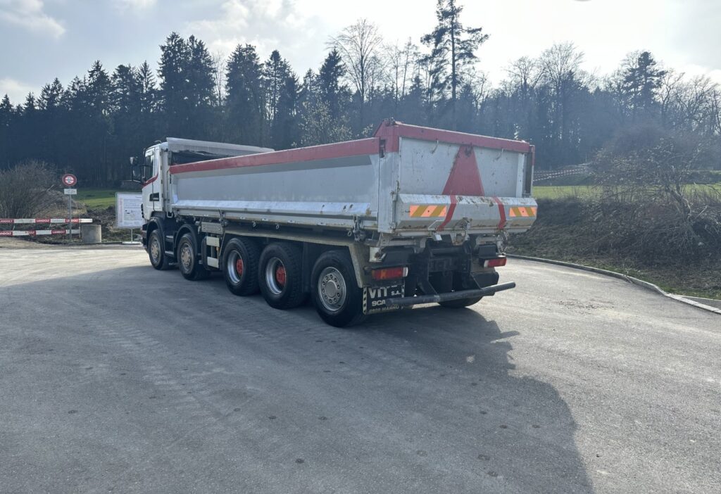 (D) 2011 Scania R500 10x4 3-SK