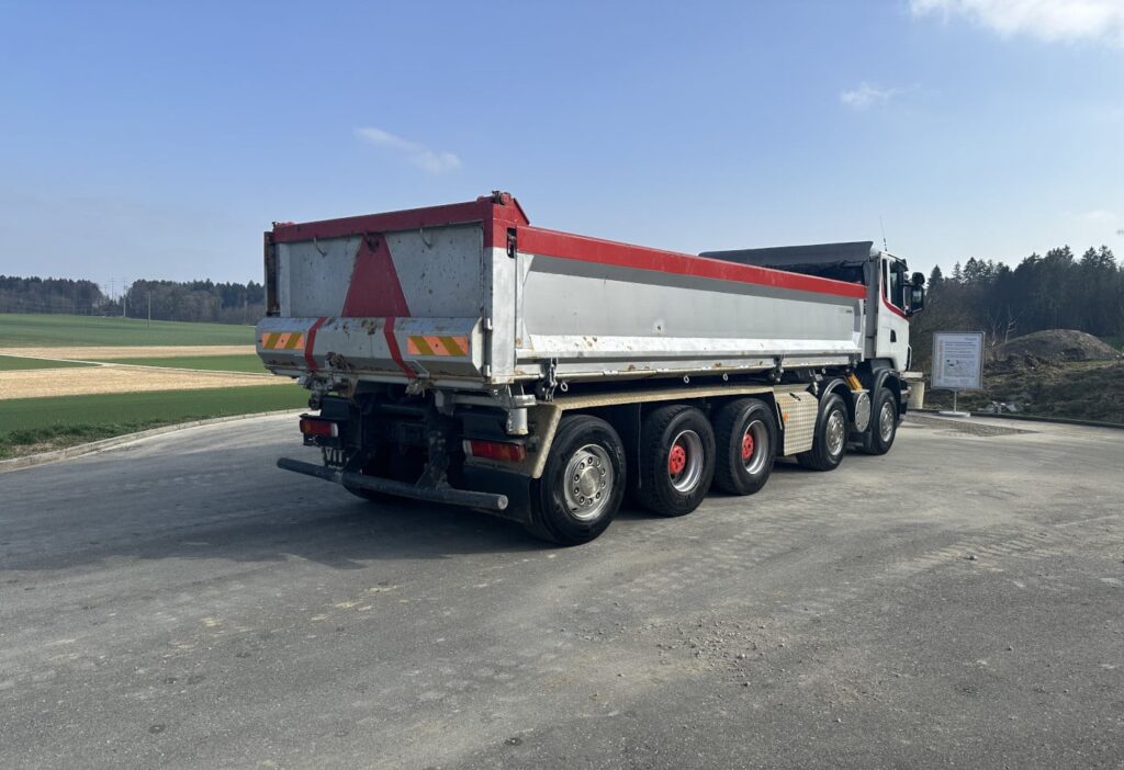 (D) 2011 Scania R500 10x4 3-SK