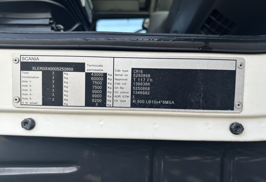 (D) 2011 Scania R500 10x4 3-SK