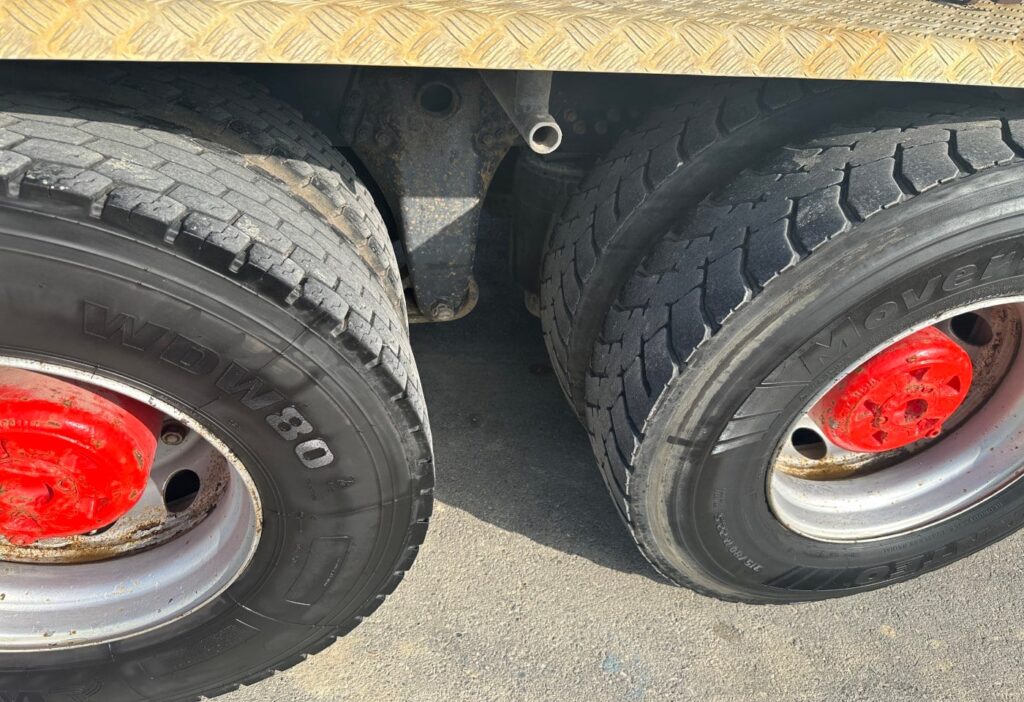 (D) 2011 Scania R500 10x4 3-SK