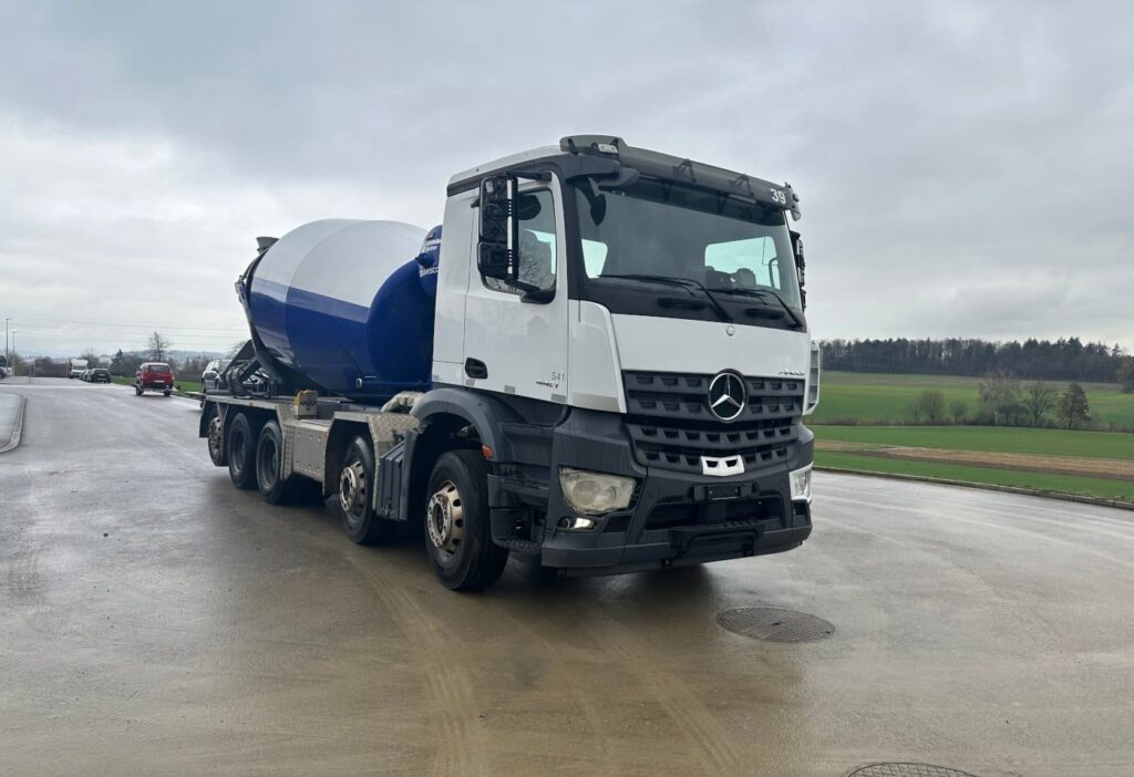 2018 MB-Arocs 4451 10x4 Betonmischer