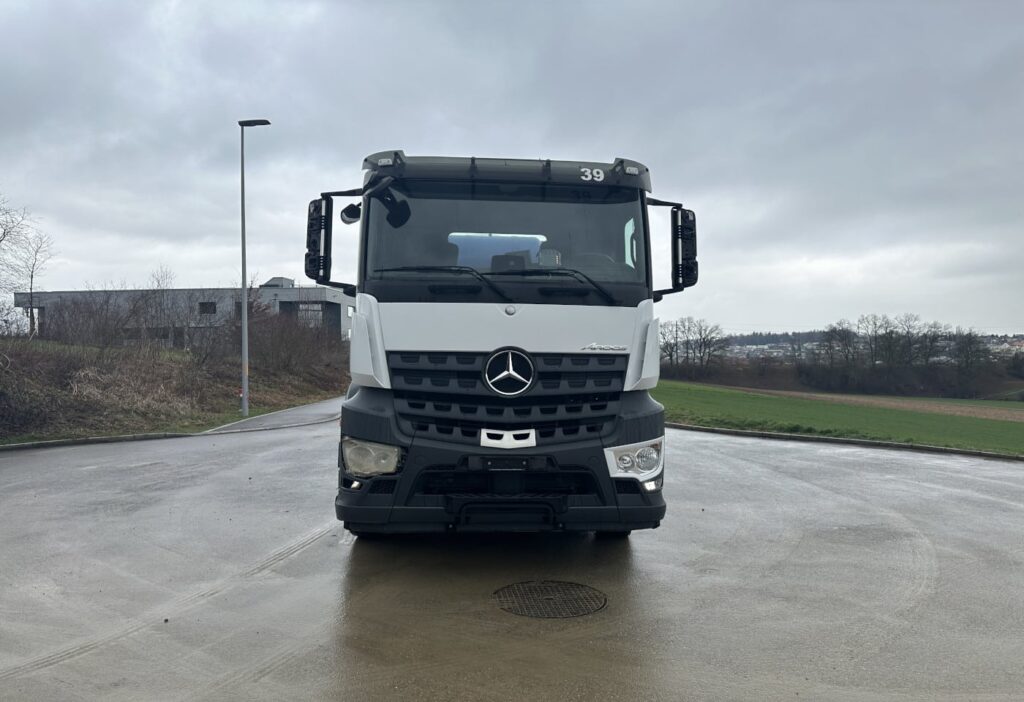2018 MB-Arocs 4451 10x4 Betonmischer