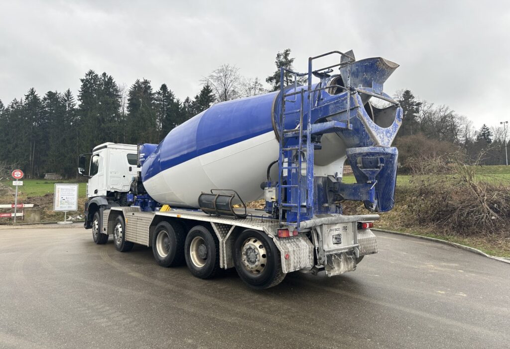 2018 MB-Arocs 4451 10x4 Betonmischer