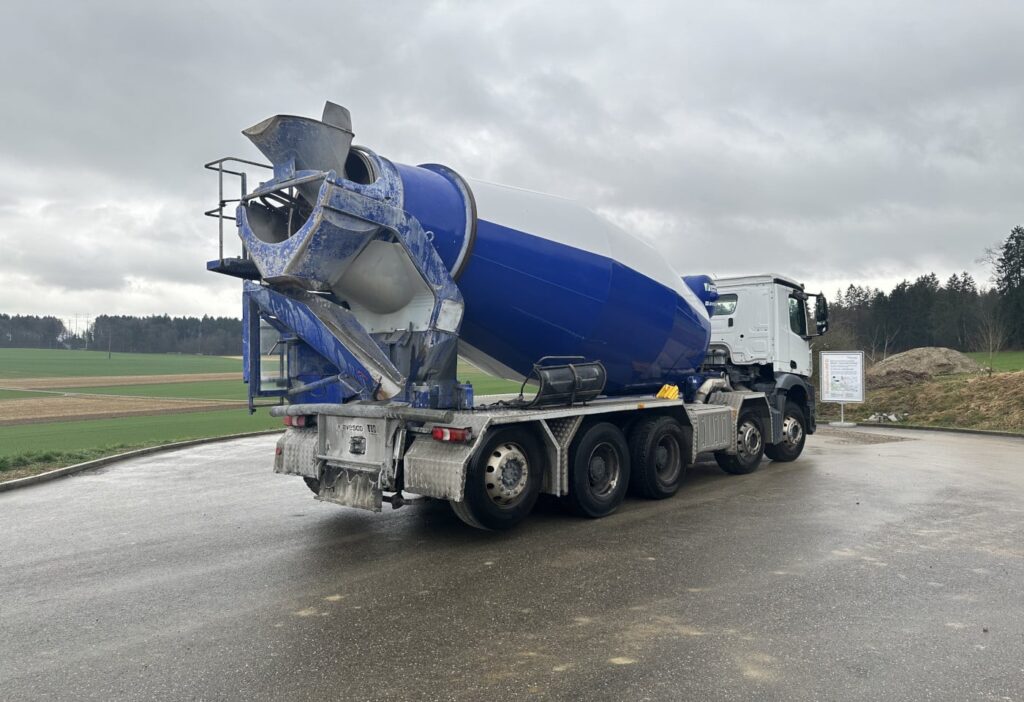 2018 MB-Arocs 4451 10x4 Betonmischer