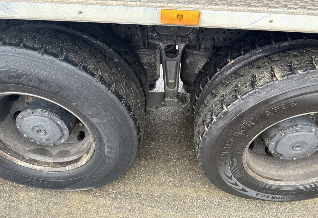 2018 MB-Arocs 4451 10x4 Betonmischer