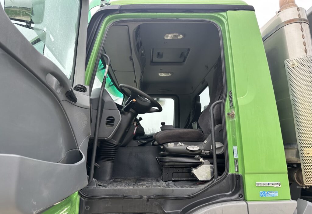 2007 MB-Actros 4448 10x4 2-SK