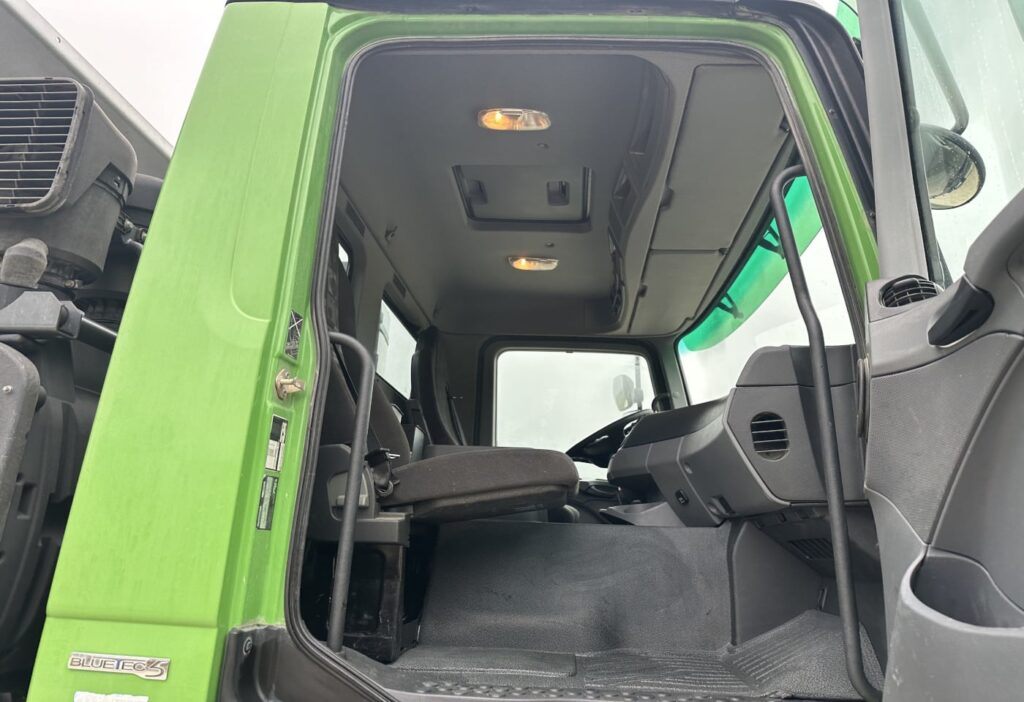 2007 MB-Actros 4448 10x4 2-SK
