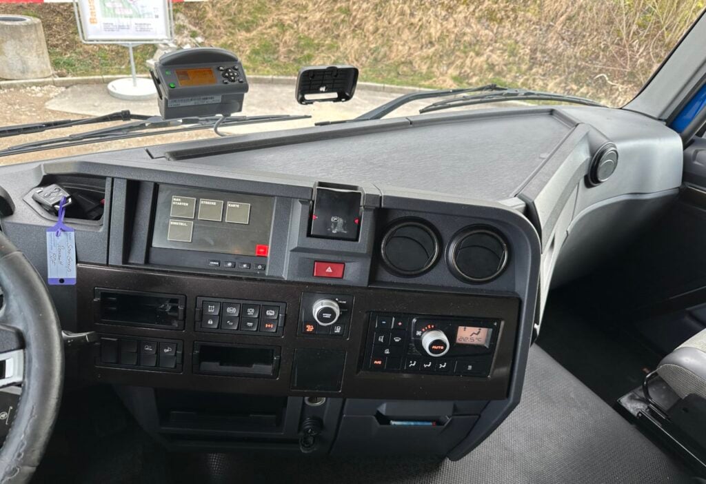 2017 Renault T430 4x2 BDF / HB