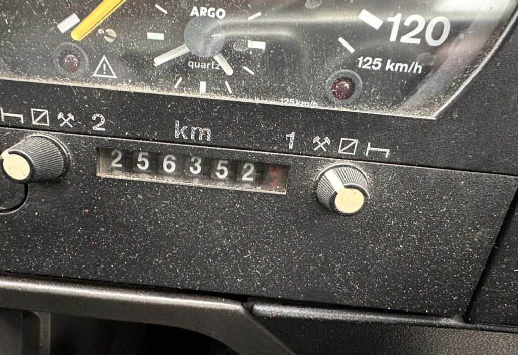 1998 MB-1827 4x2 Kehrmaschine
