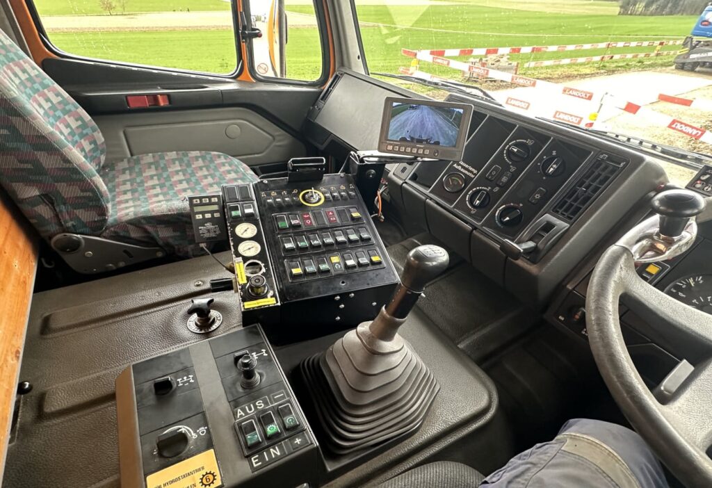 1998 MB-1827 4x2 Kehrmaschine