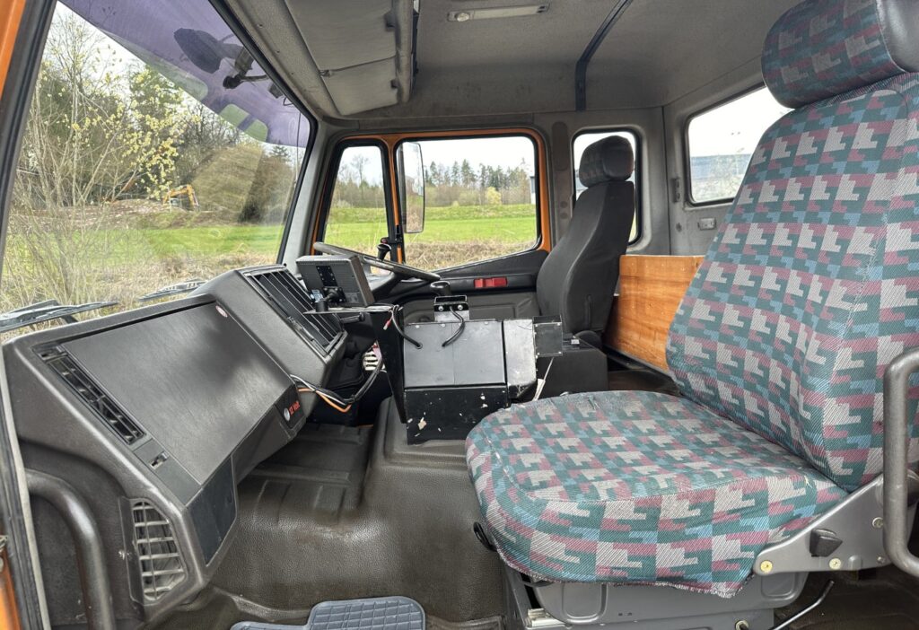1998 MB-1827 4x2 Kehrmaschine