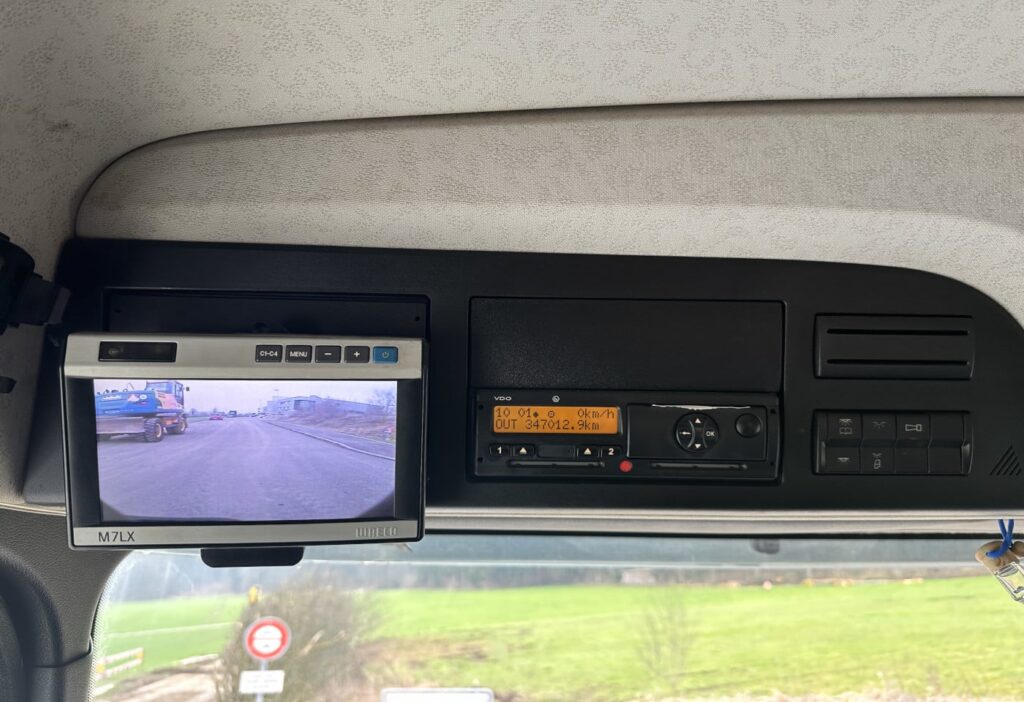 2016 MB-Arocs 3248 8x4 Kipper
