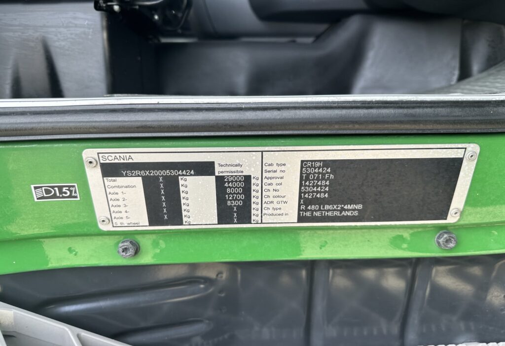 2012 Scania R480 6x2*4 Kühlkoffer / HB