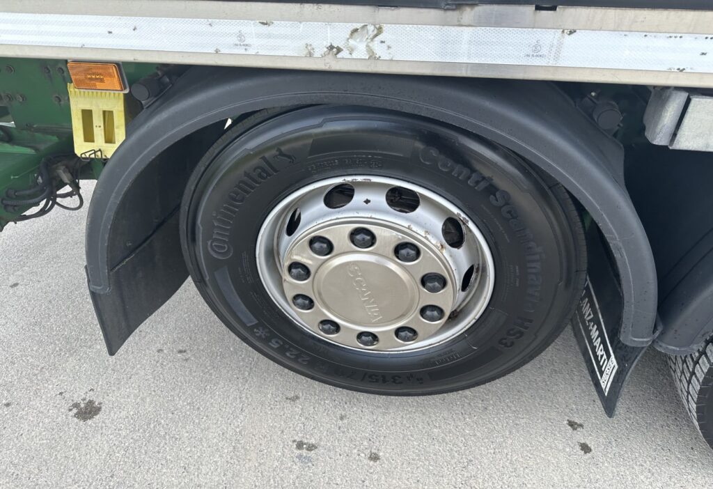2012 Scania R480 6x2*4 Kühlkoffer / HB
