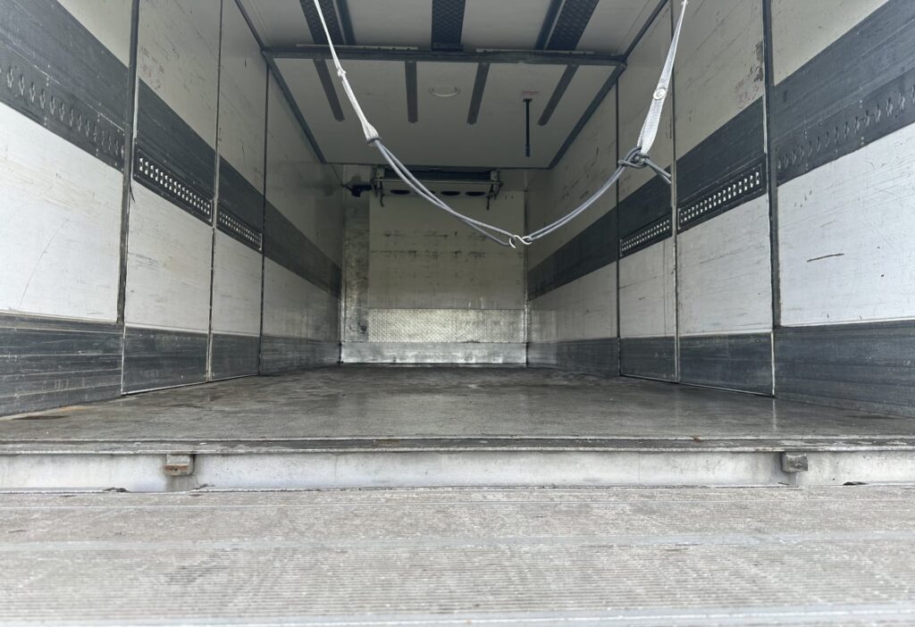 2012 Scania R480 6x2*4 Kühlkoffer / HB