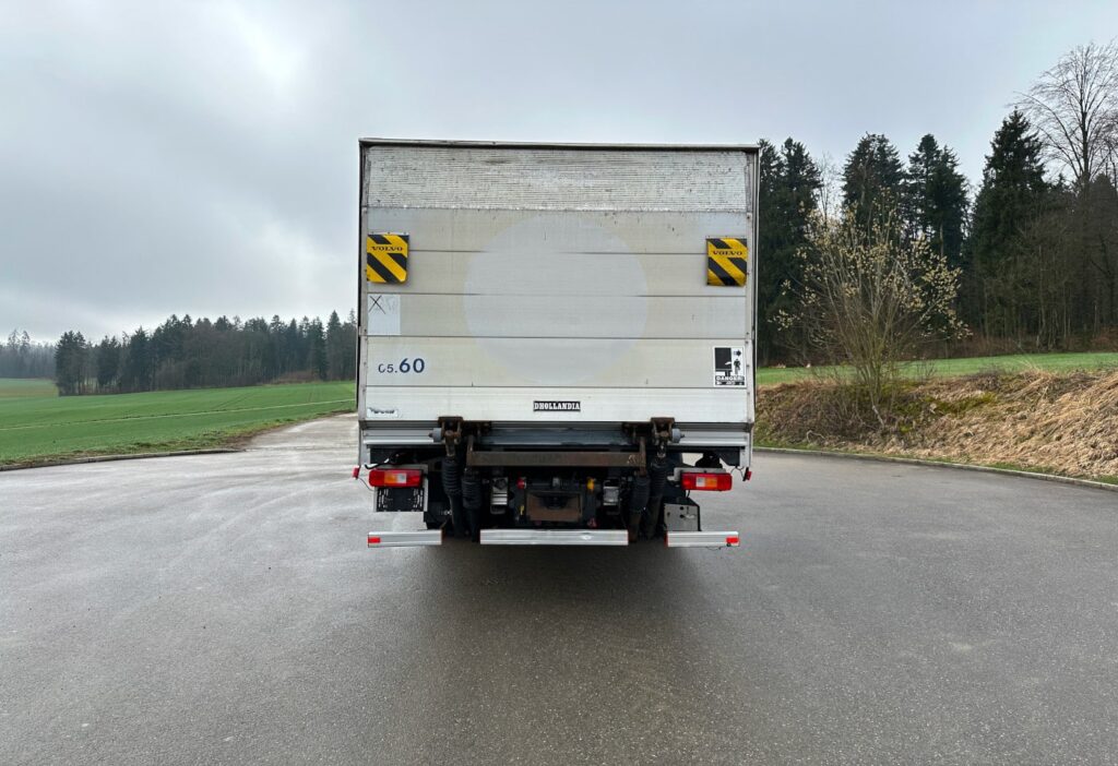 2004 Volvo FM-340 4x2 Kasten / HB
