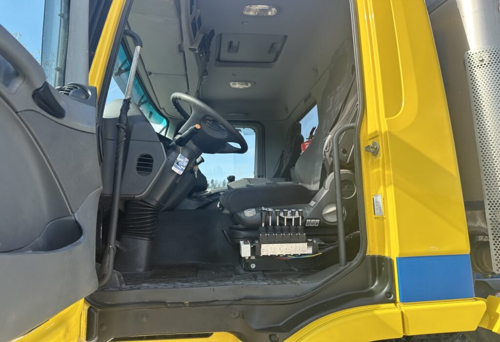 2006 MB-Actros 3244 8x4 Hakengerät