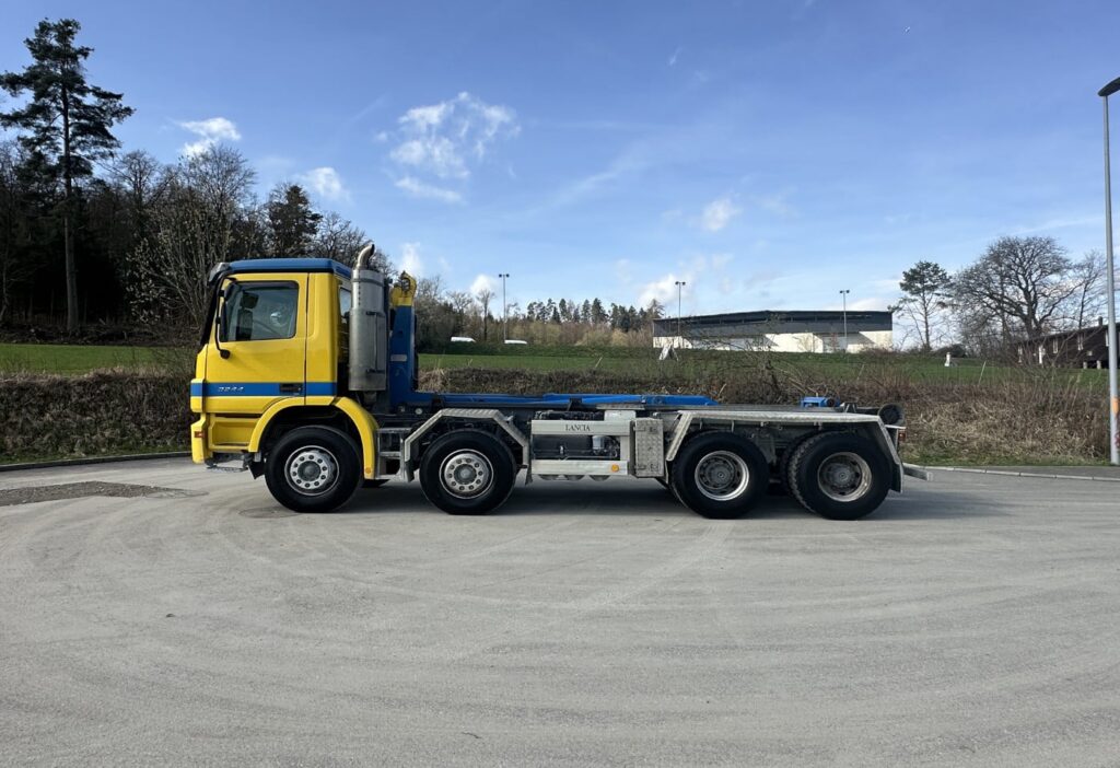 2006 MB-Actros 3244 8x4 Hakengerät