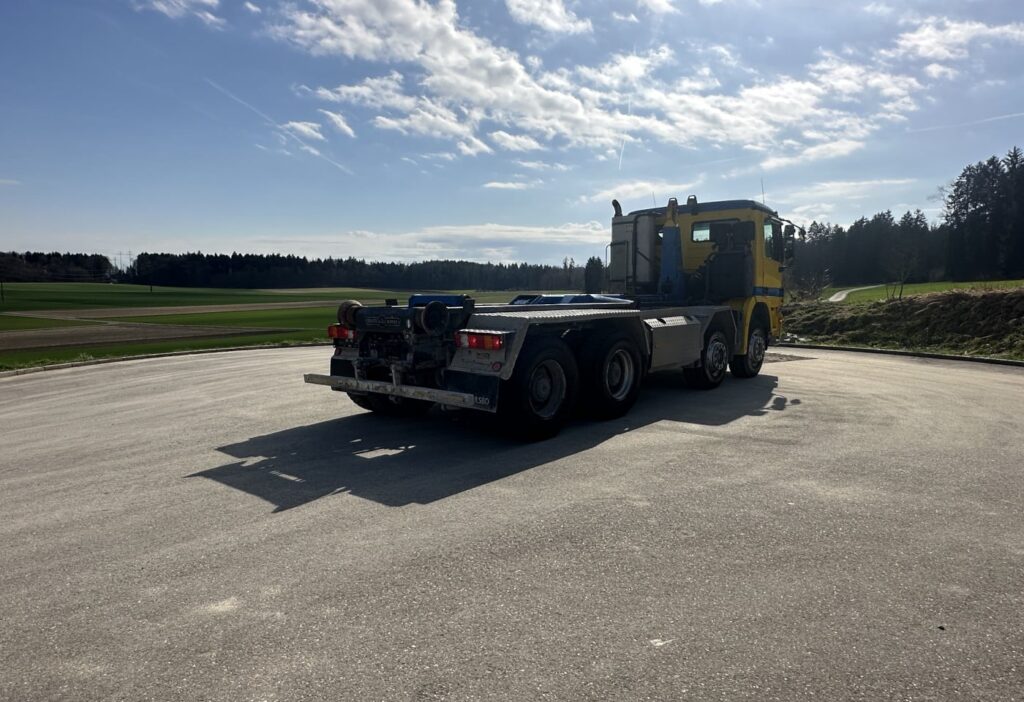 2006 MB-Actros 3244 8x4 Hakengerät