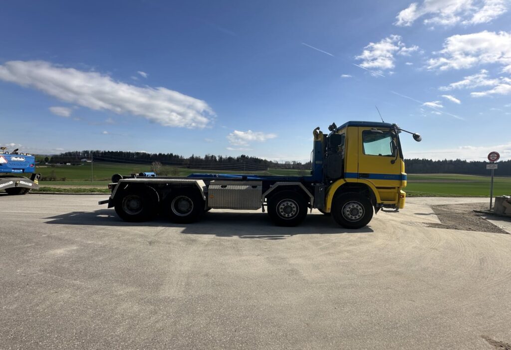 2006 MB-Actros 3244 8x4 Hakengerät