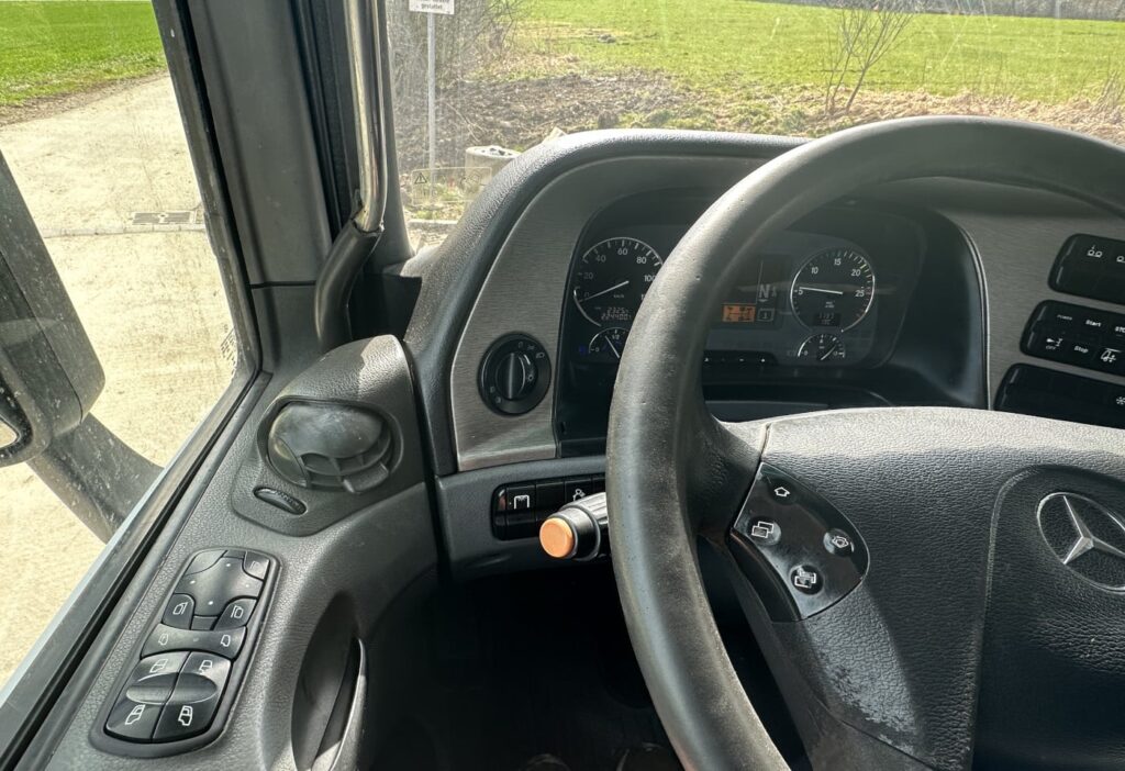 2013 MB-Actros2541 6x2 Chassis-Kabine / HB