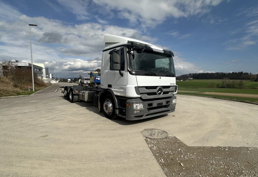 2013 MB-Actros2541 6x2 Chassis-Kabine / HB