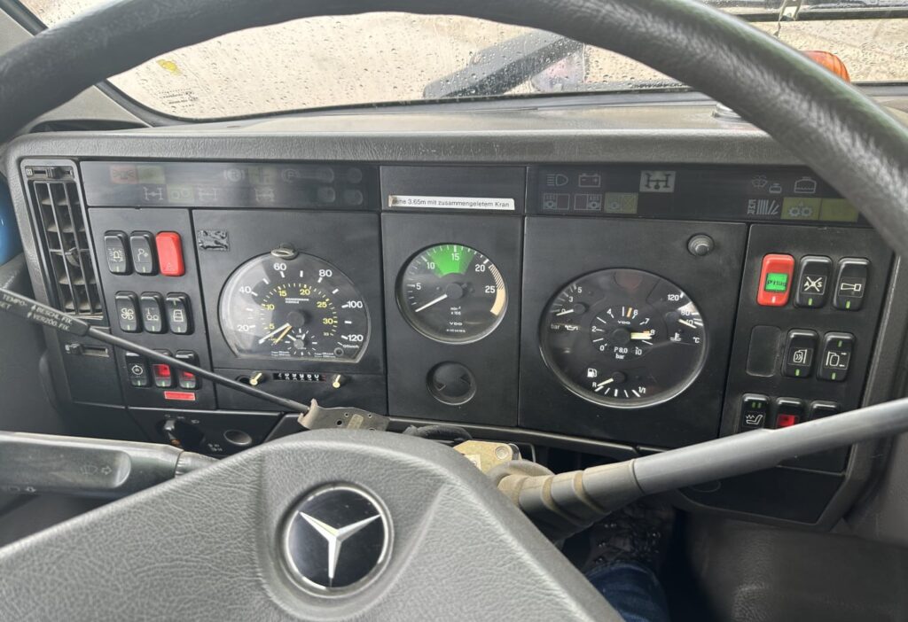 1995 MB-2544 6x4/4 Kipper / Kran