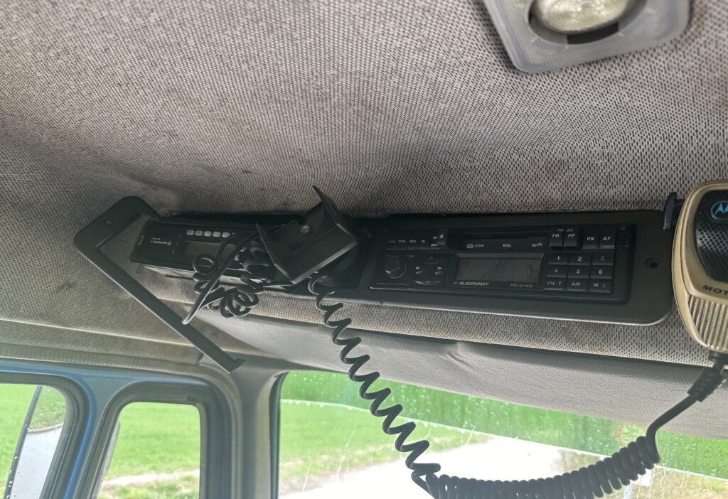 1995 MB-2544 6x4/4 Kipper / Kran